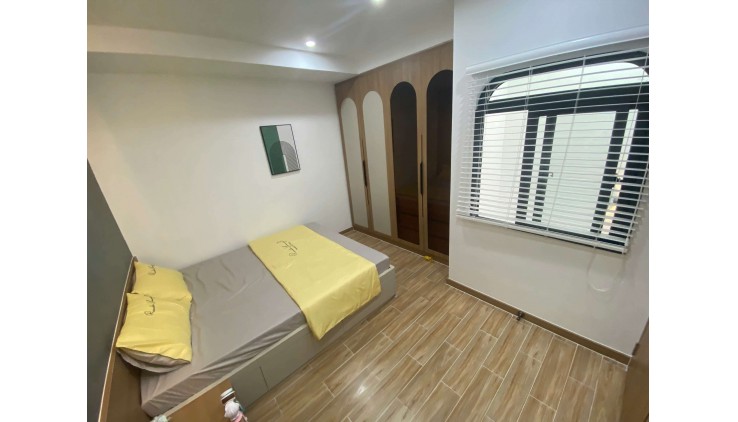 Bán Nhà sát HXH Nguyễn Văn Đậu, 2 Tầng 3 PN, Mới Ở Ngay Hơn 5 Tỉ